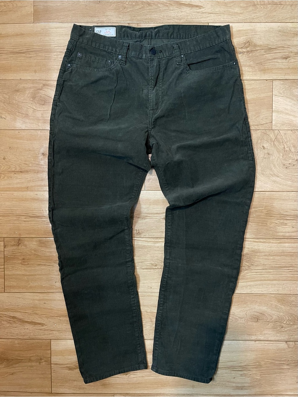 GAP Men’s Slim Olive Green Corduroy Pants